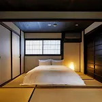 Yadoru Kyoto Hanare Washi No Yado